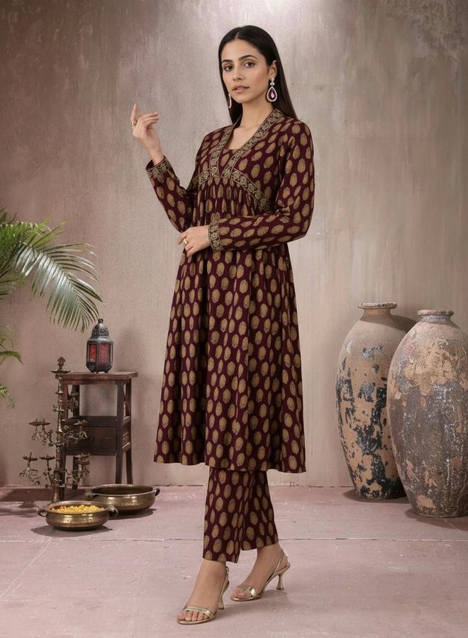 globus Women Wine Embroidered Kurta with Pants Set - Image 1